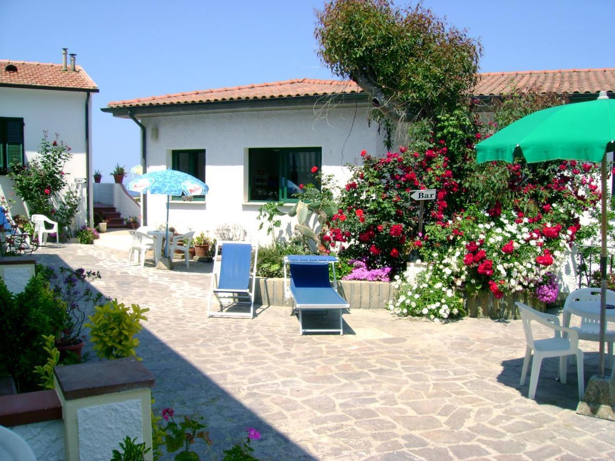 Hotel Scoglio Bianco Portoferraio Bagian luar foto